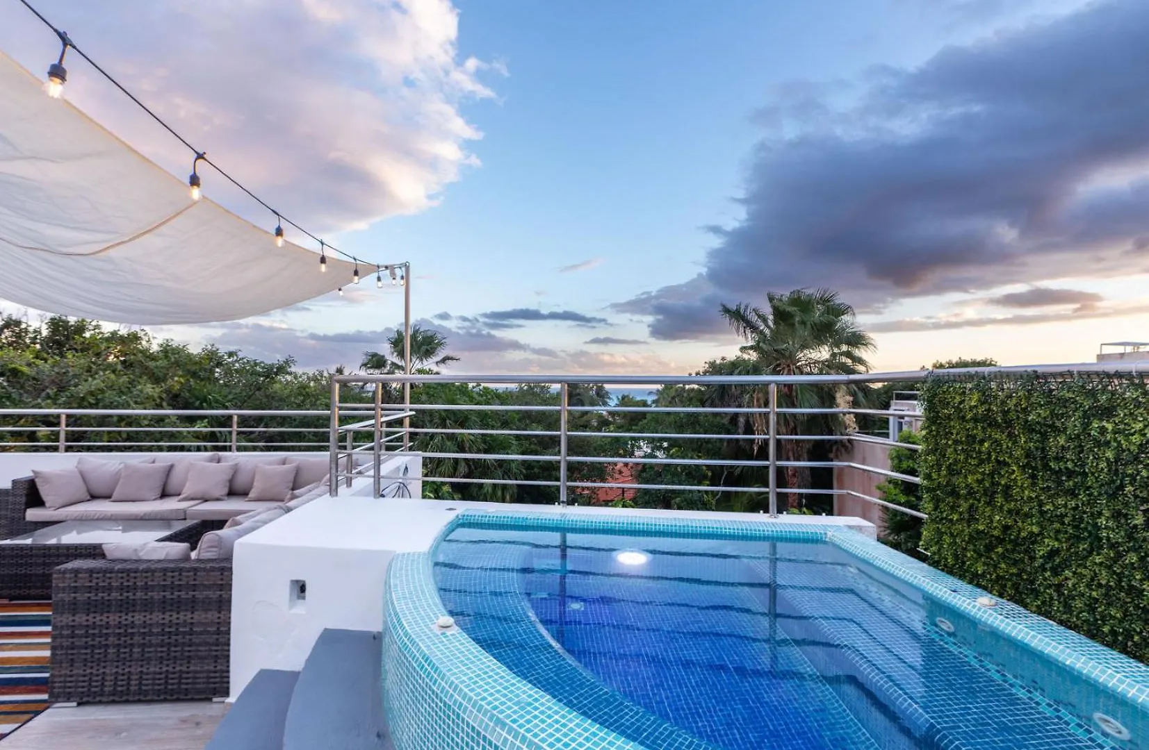 Luxury Spacious 5 Bedroom Villa Playa del Carmen